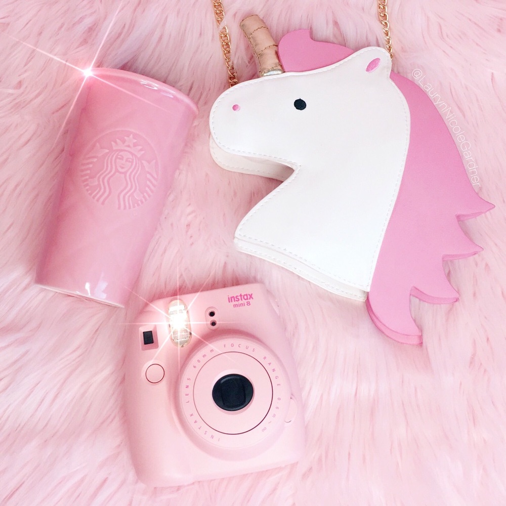 Meet your Posher, Leeo